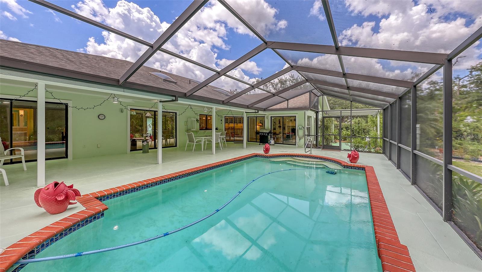 7604 WEEPING WILLOW CIR