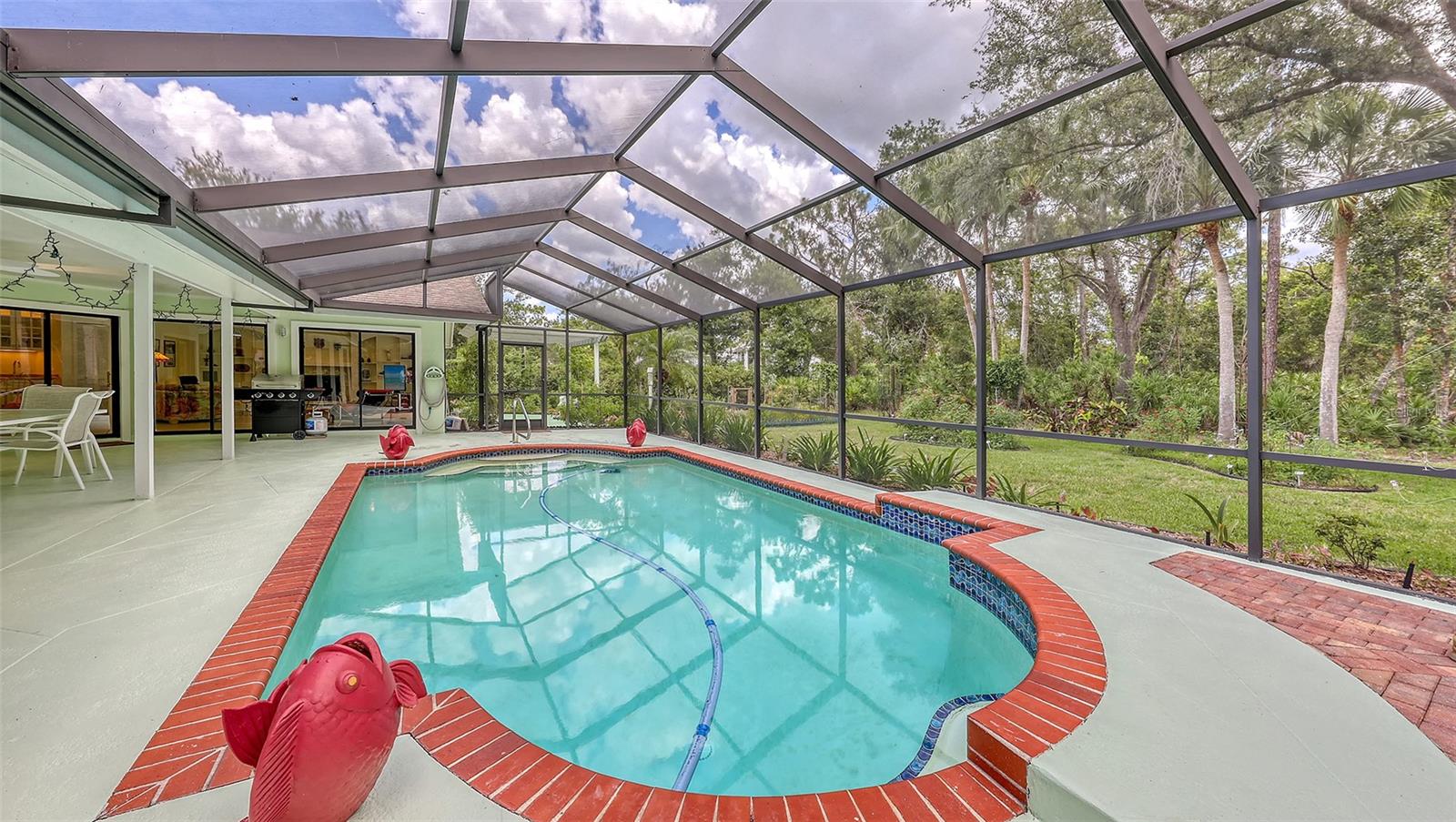 7604 WEEPING WILLOW CIR