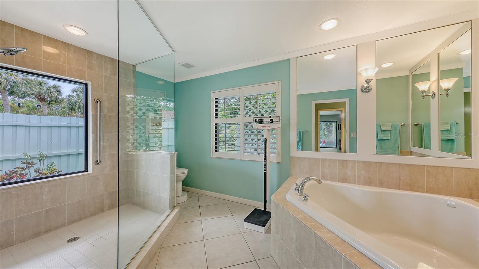 7604 WEEPING WILLOW CIR