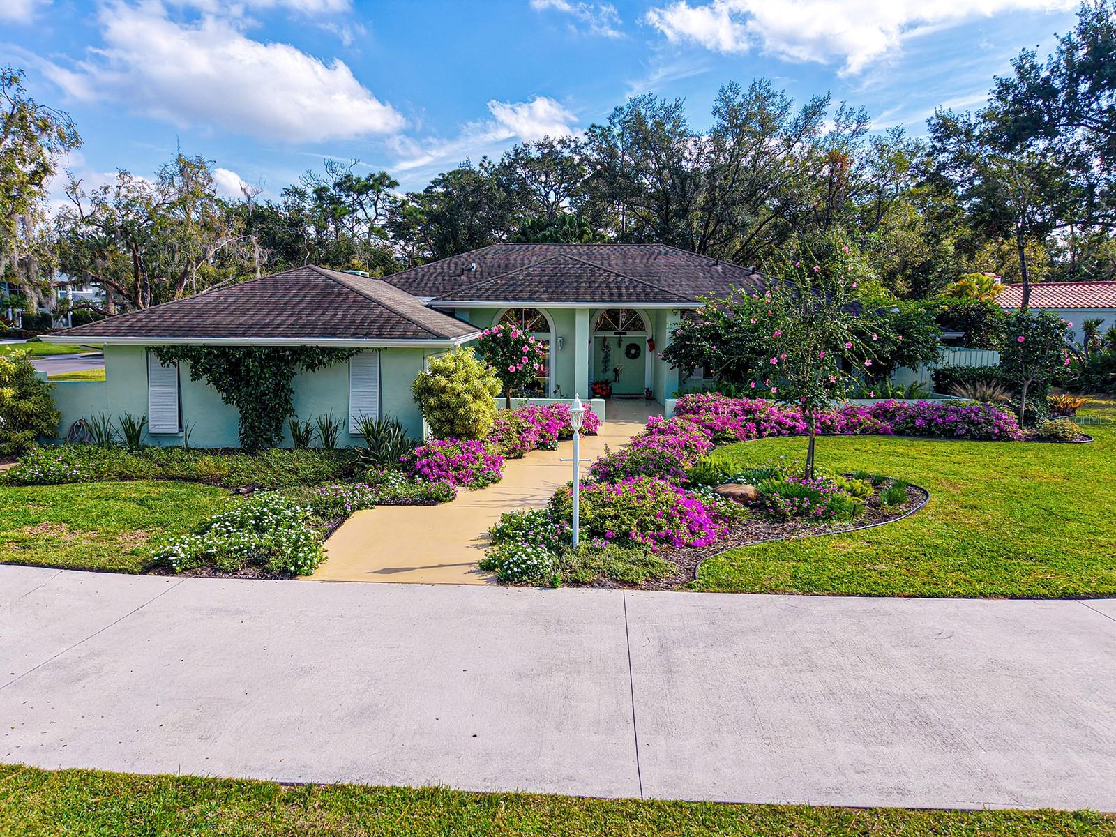 7604 WEEPING WILLOW CIR