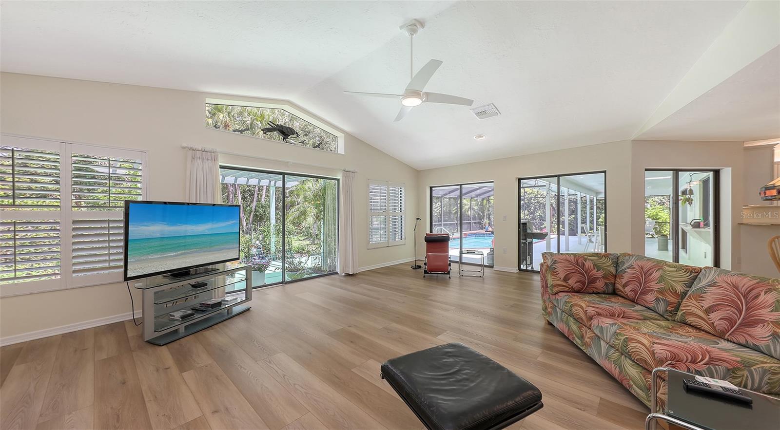 7604 WEEPING WILLOW CIR