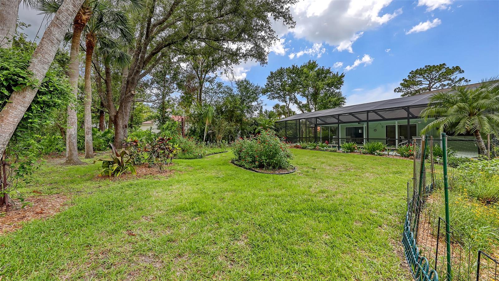 7604 WEEPING WILLOW CIR