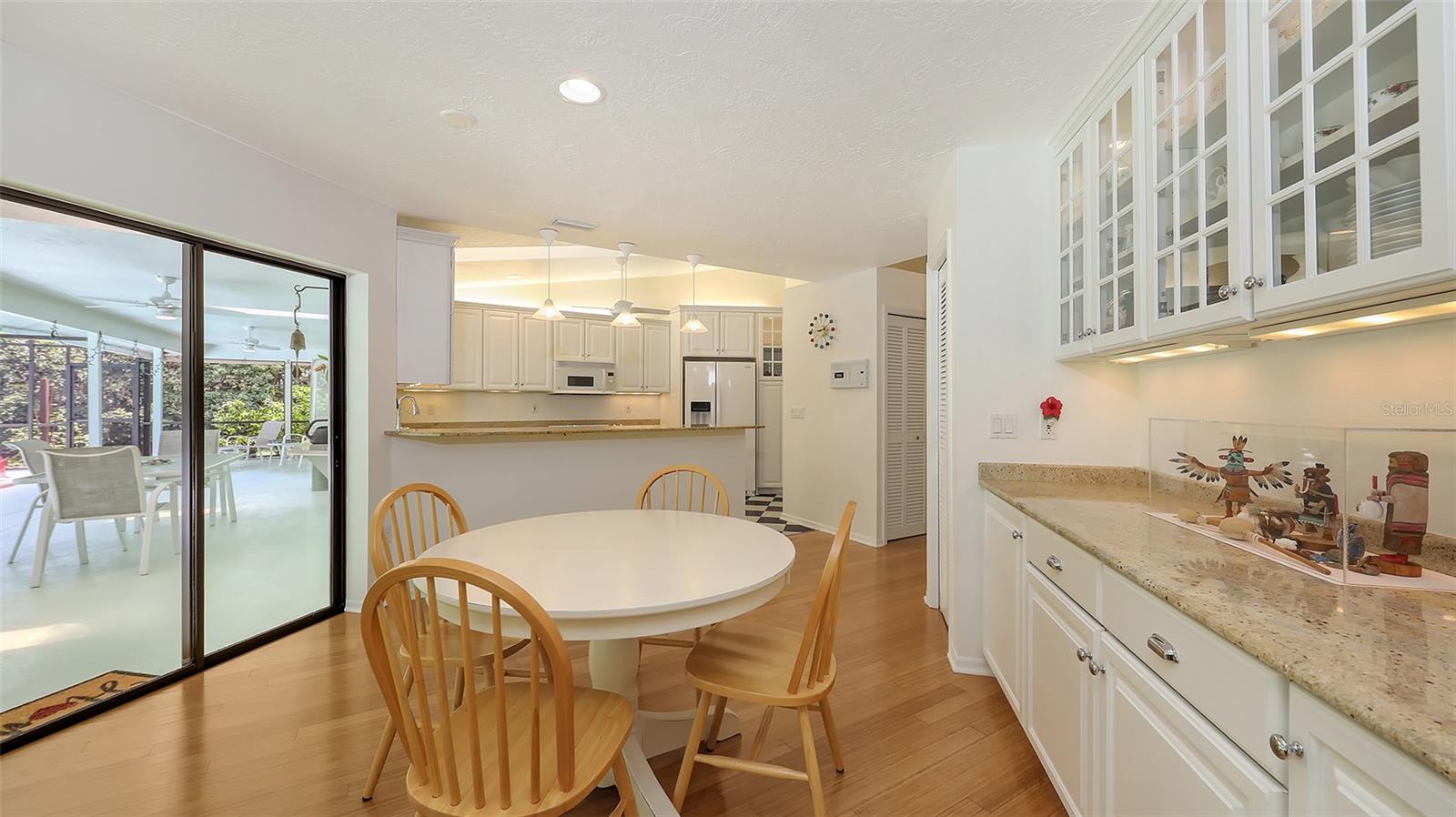 7604 WEEPING WILLOW CIR