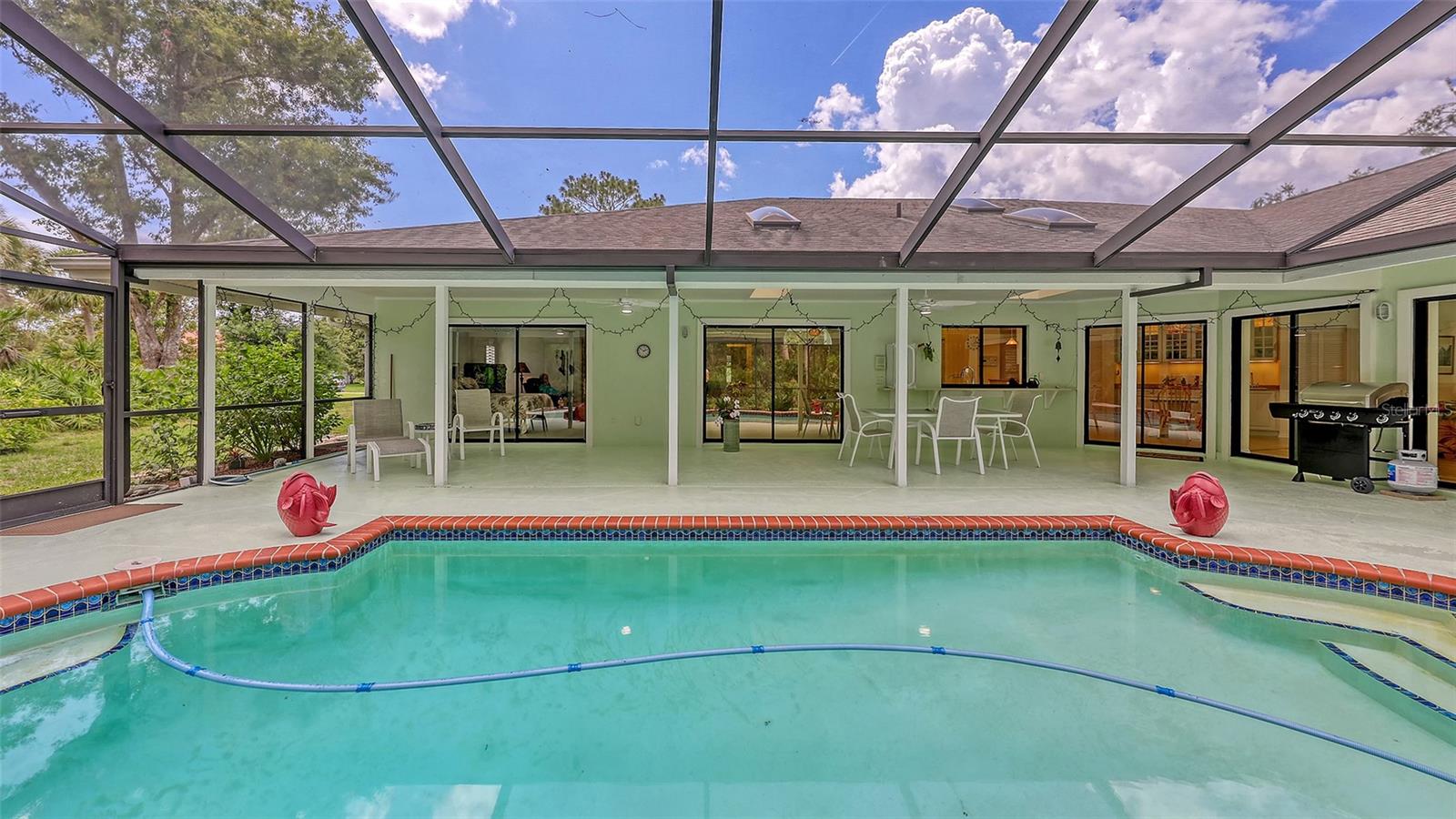 7604 WEEPING WILLOW CIR