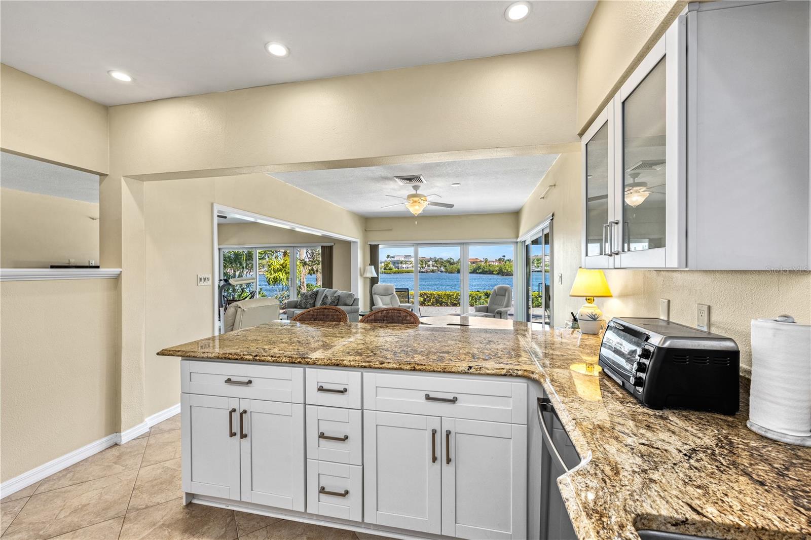 1320 MOONMIST DR #B-11