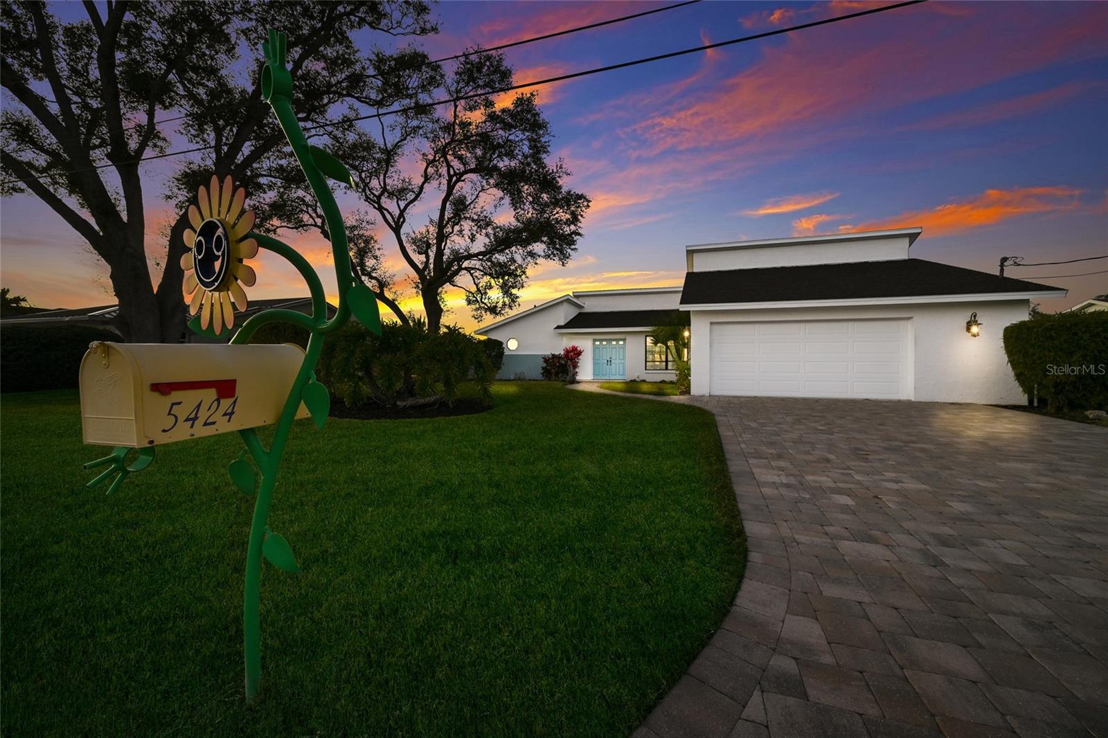 5424 AMERICA DR