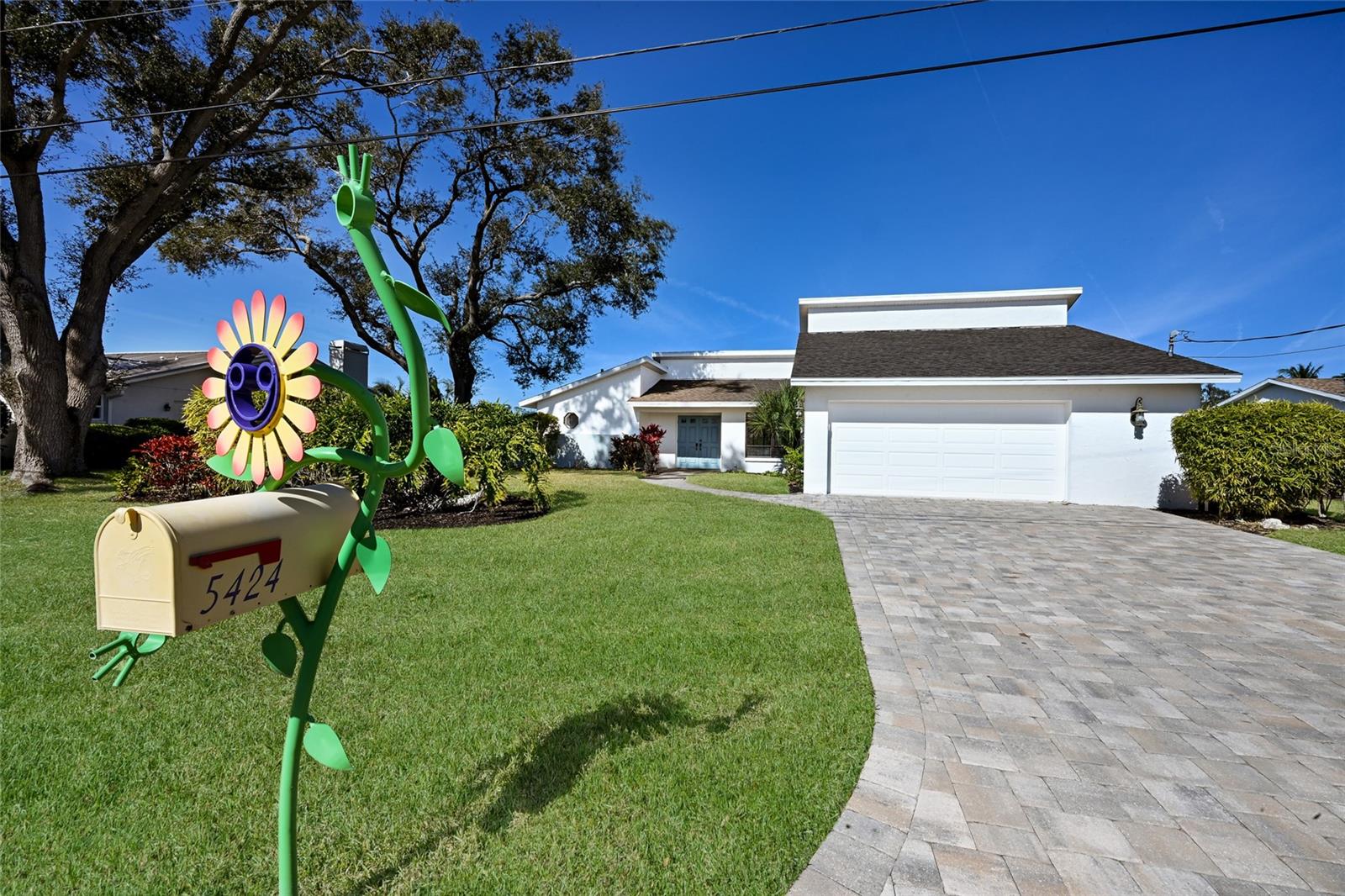 5424 AMERICA DR