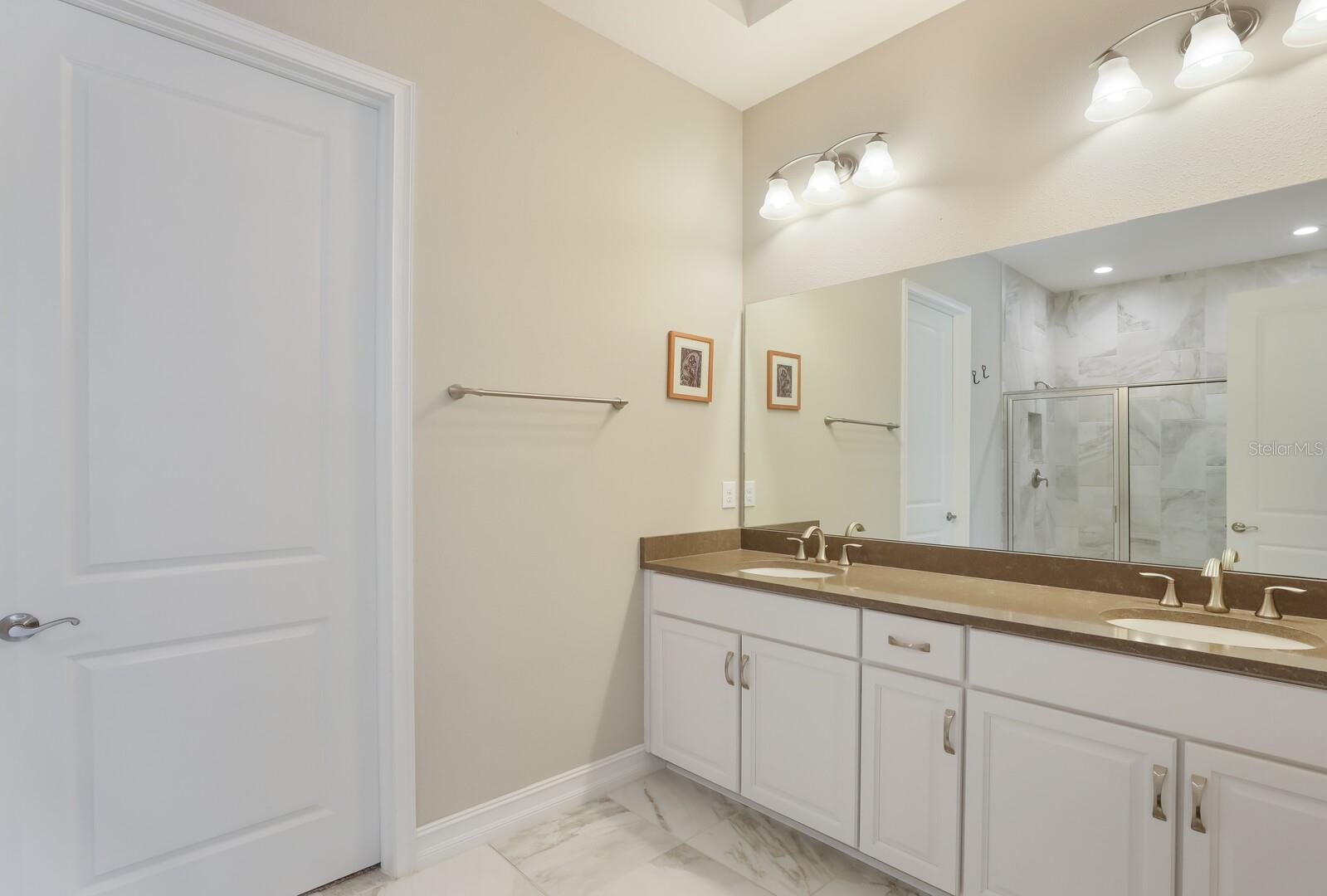 2402 STARWOOD CT