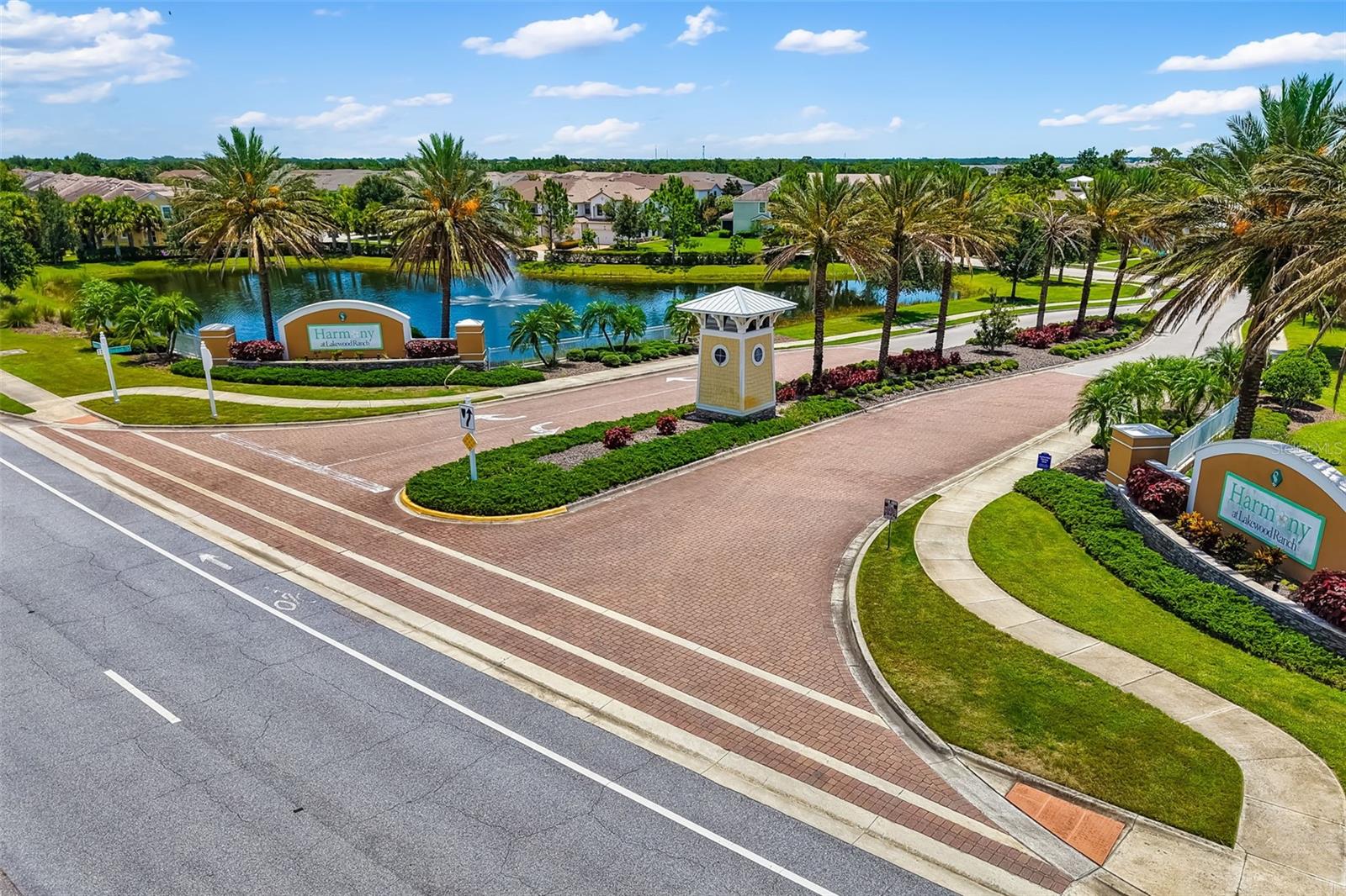 5315 BENTGRASS WAY