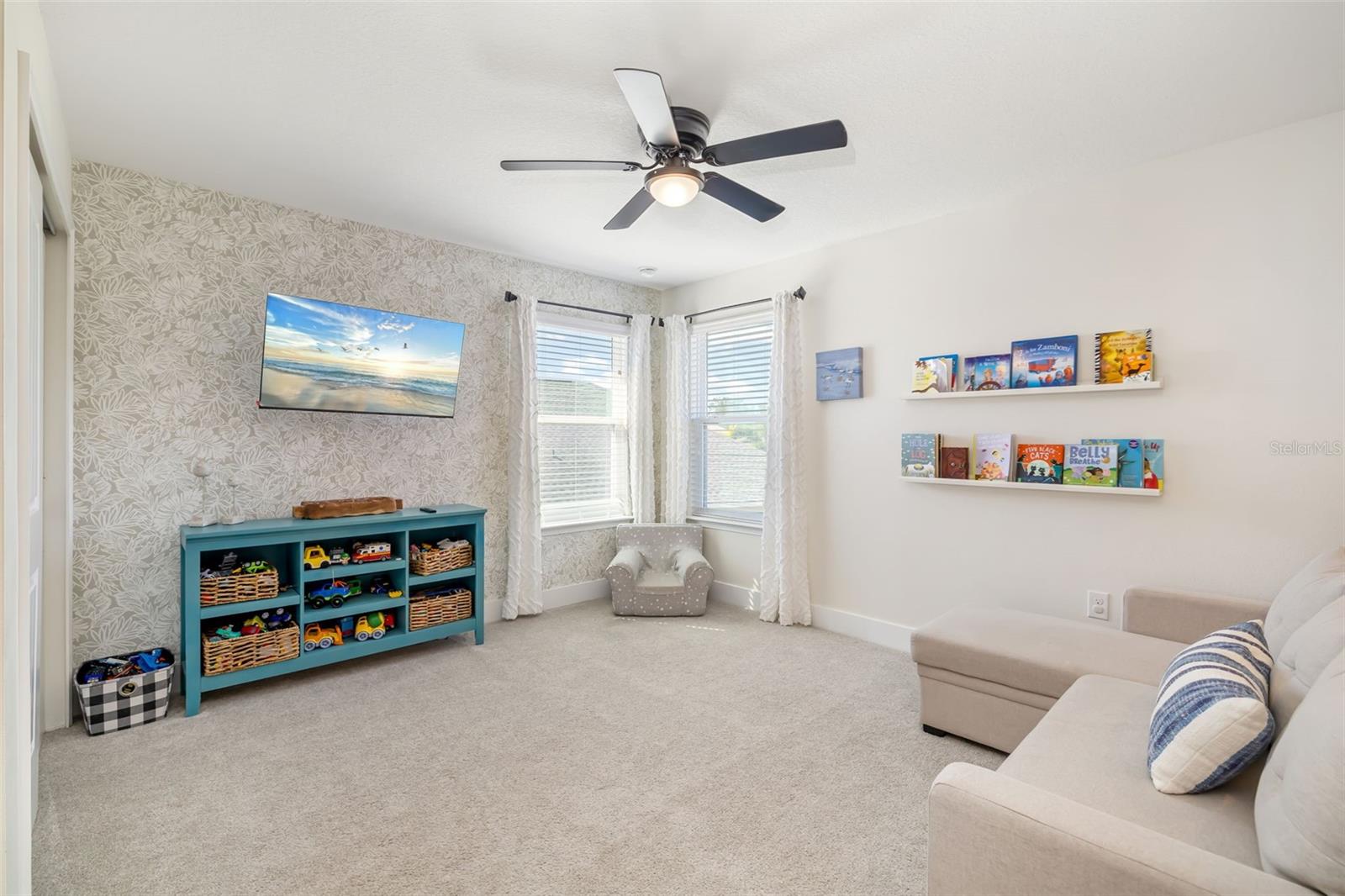 5315 BENTGRASS WAY