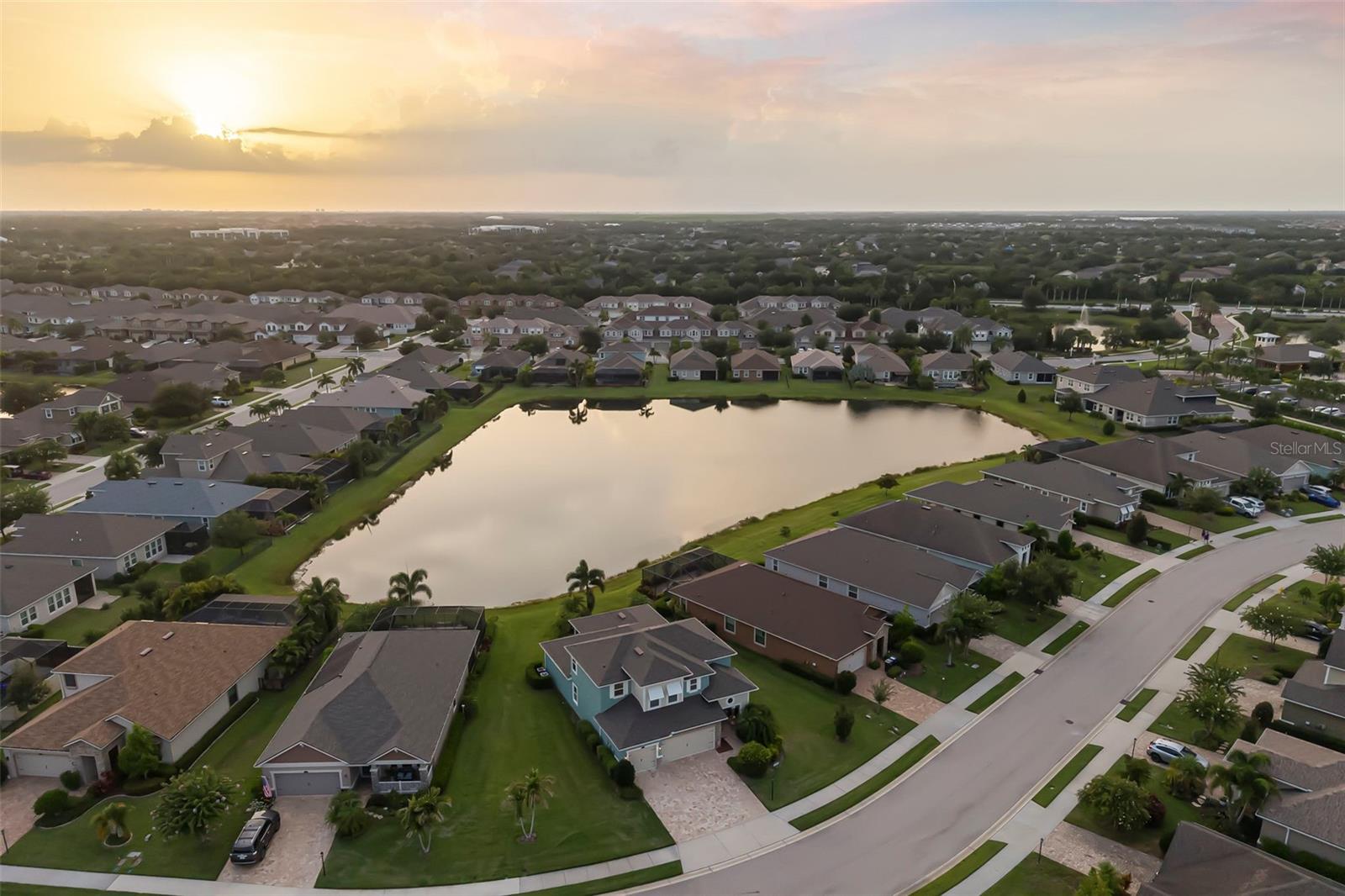 5315 BENTGRASS WAY