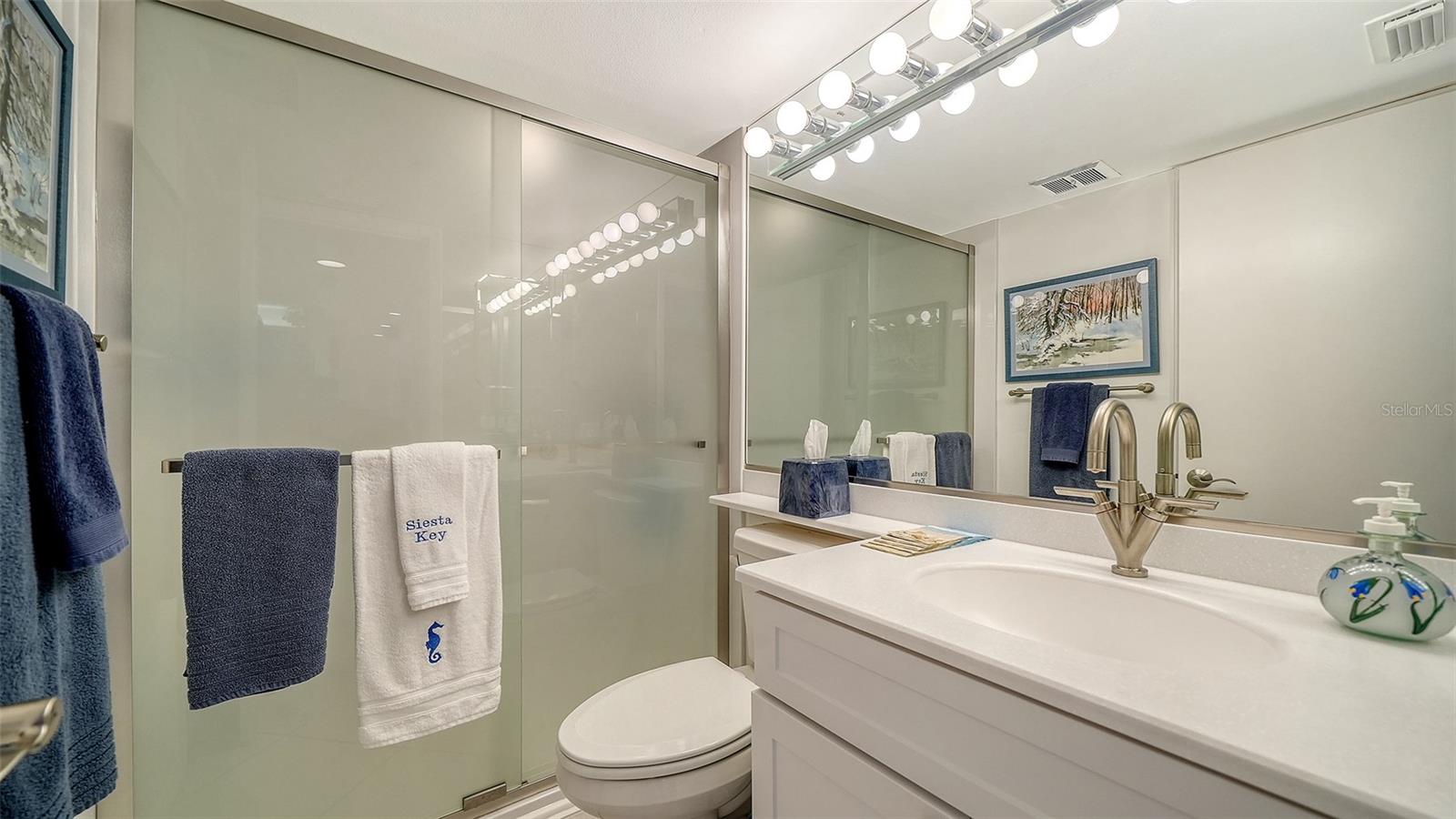 19 WHISPERING SANDS DR #1104