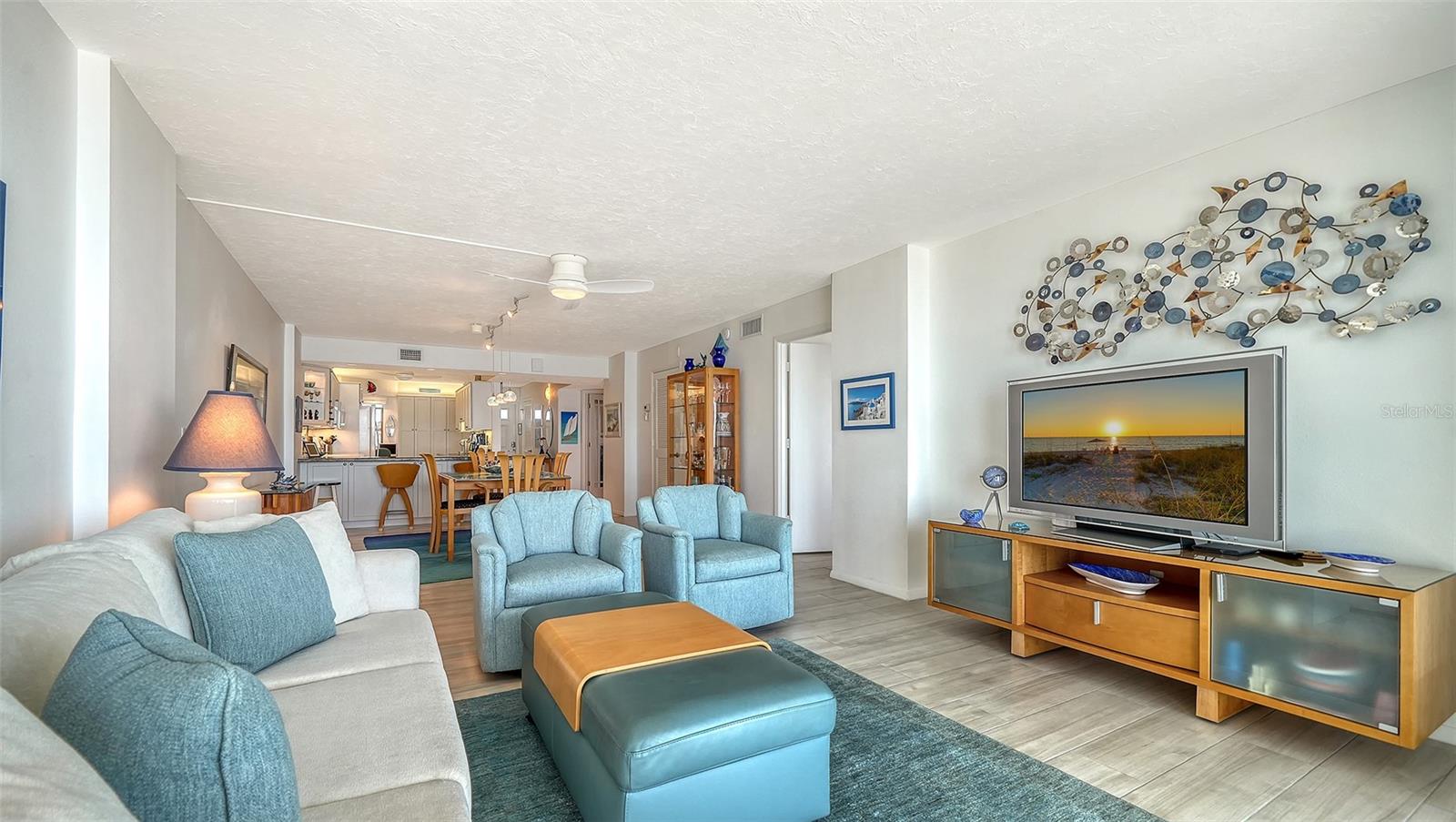 19 WHISPERING SANDS DR #1104