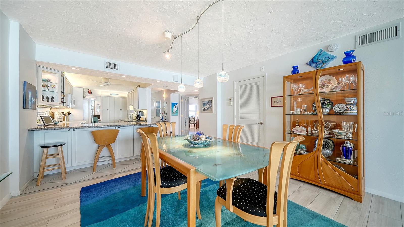 19 WHISPERING SANDS DR #1104