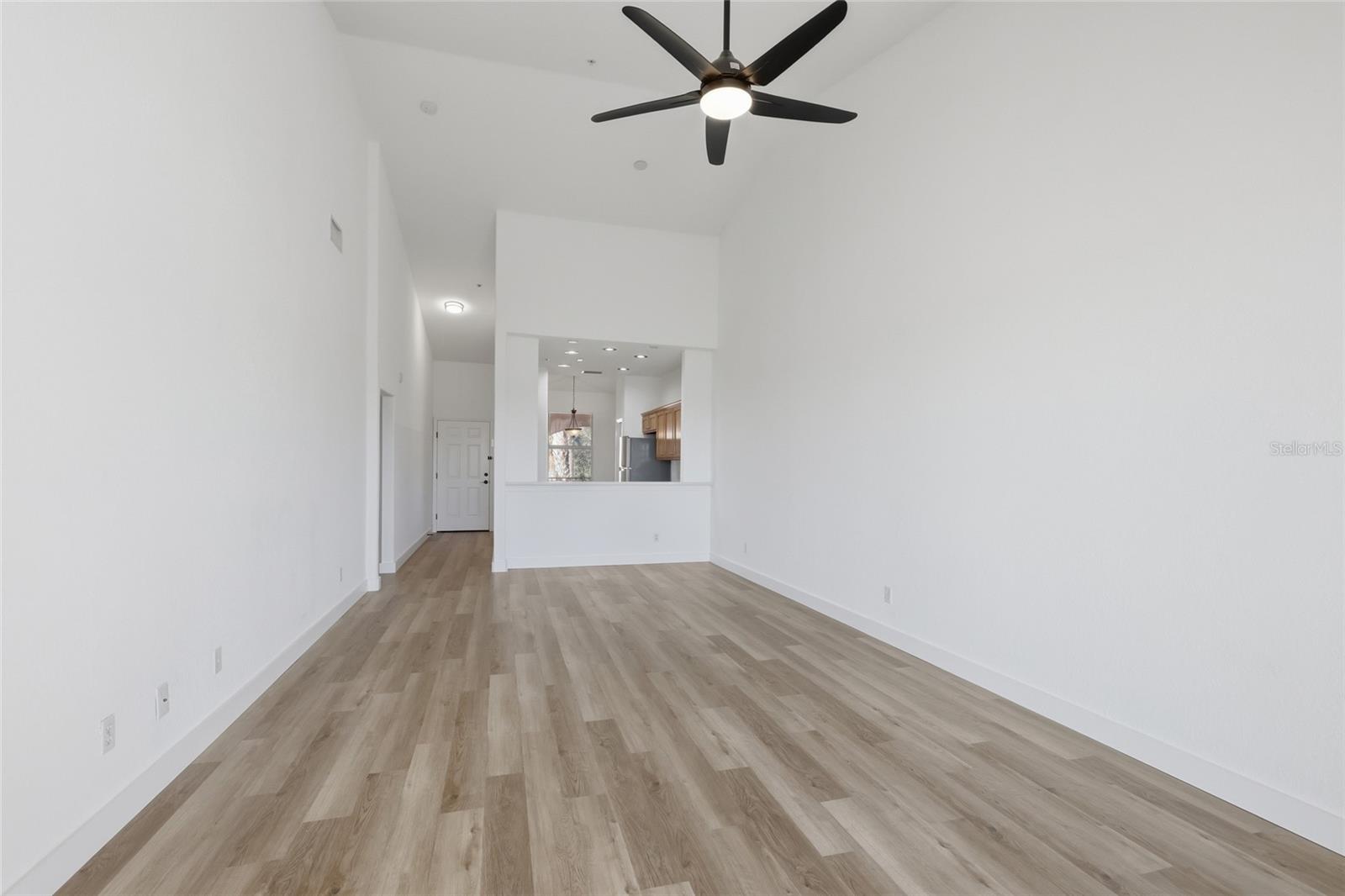 803 FAIRWAYCOVE LN #205