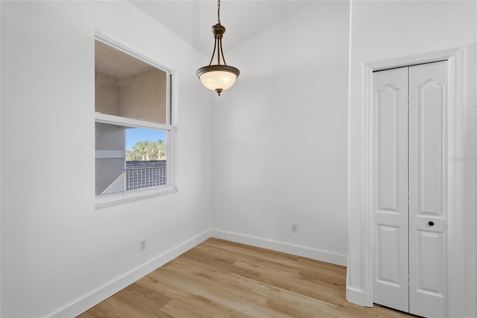 803 FAIRWAYCOVE LN #205