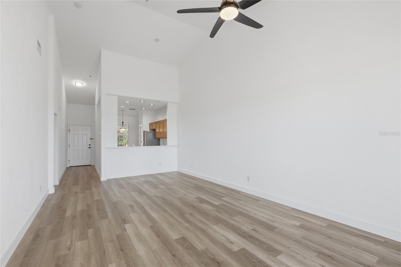 803 FAIRWAYCOVE LN #205