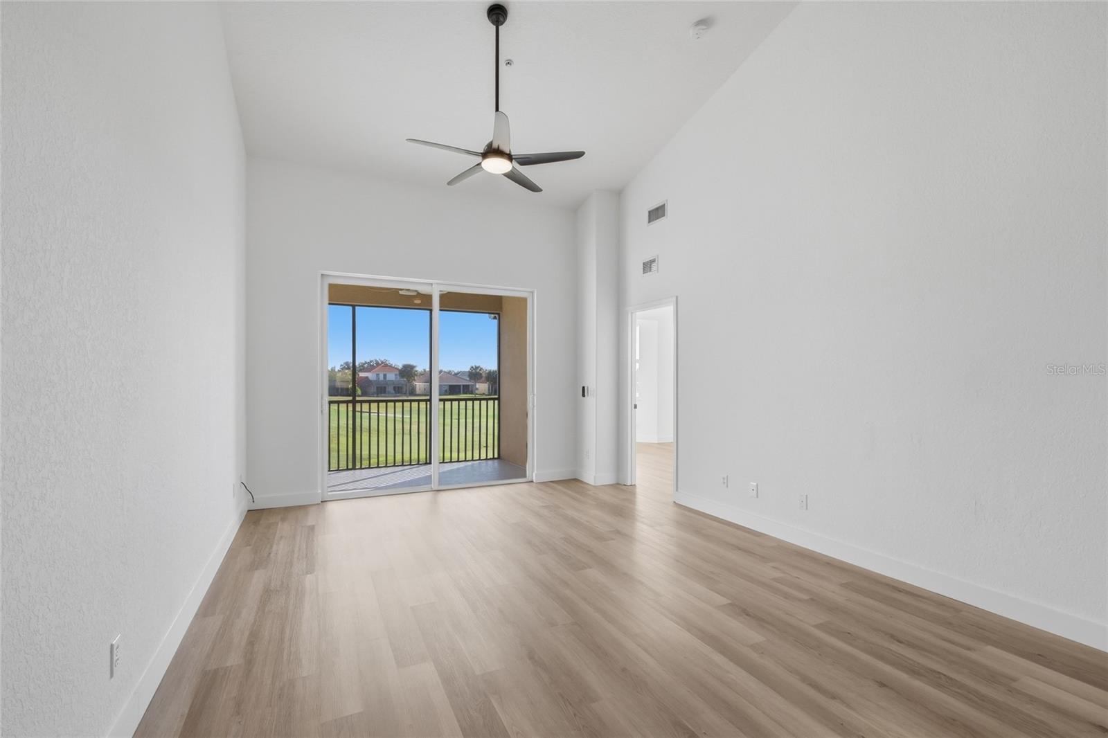 803 FAIRWAYCOVE LN #205