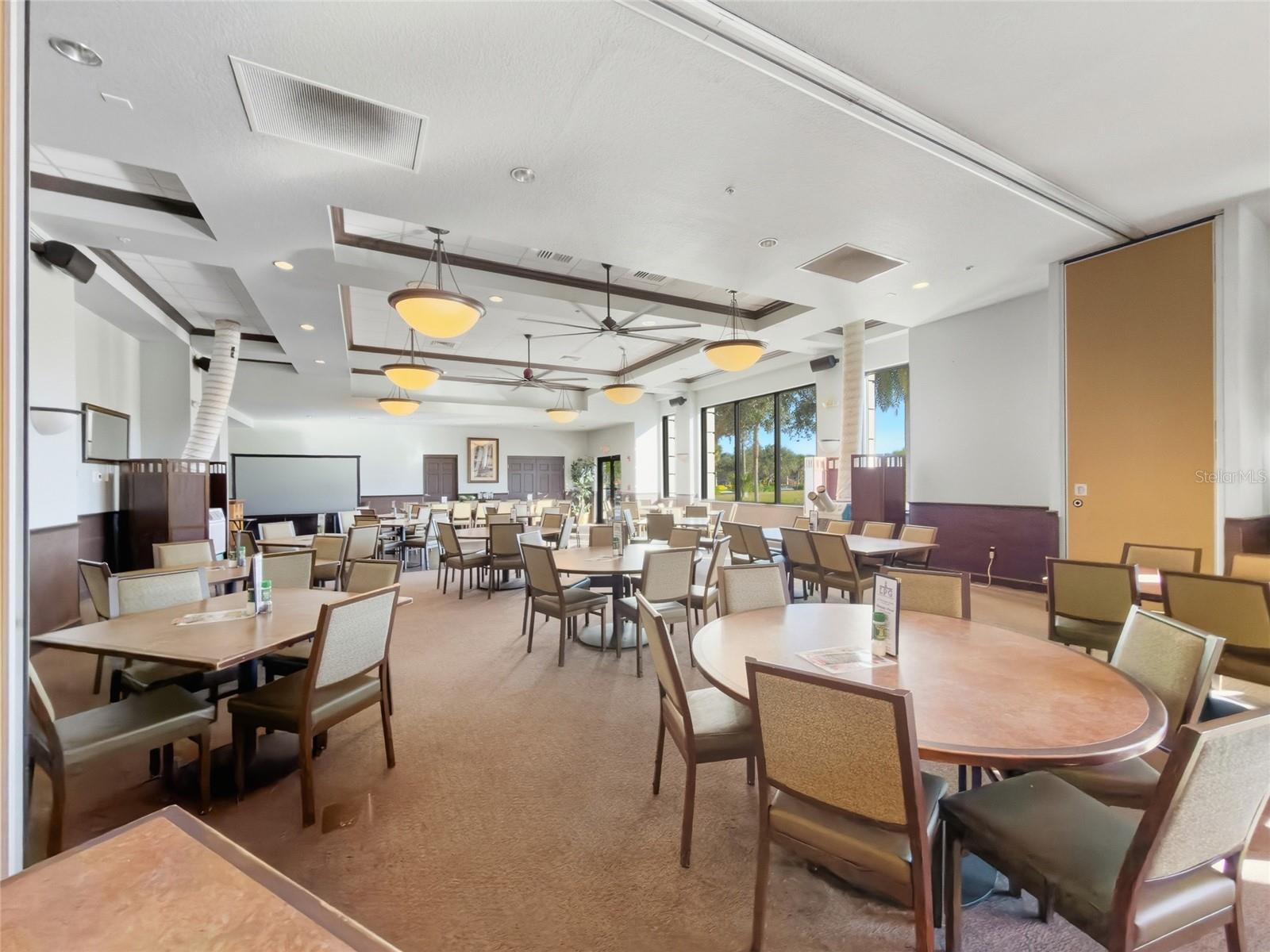 803 FAIRWAYCOVE LN #205