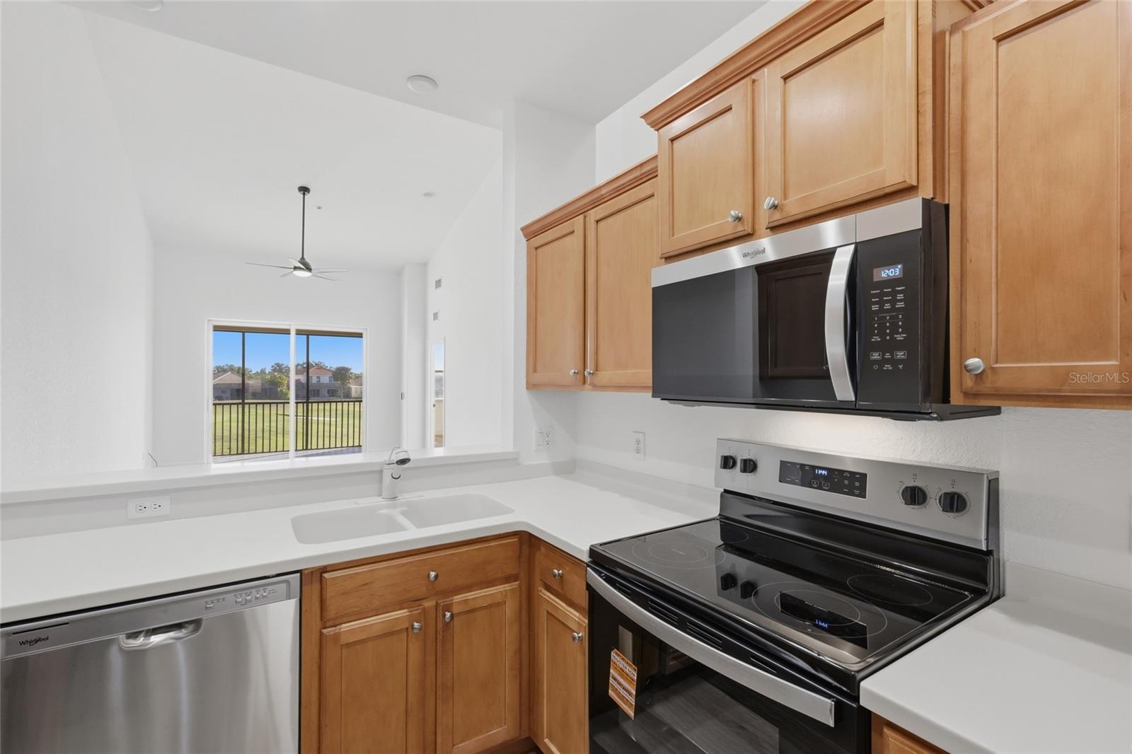 803 FAIRWAYCOVE LN #205