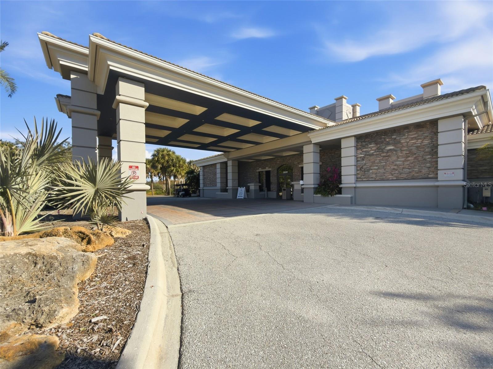 803 FAIRWAYCOVE LN #205