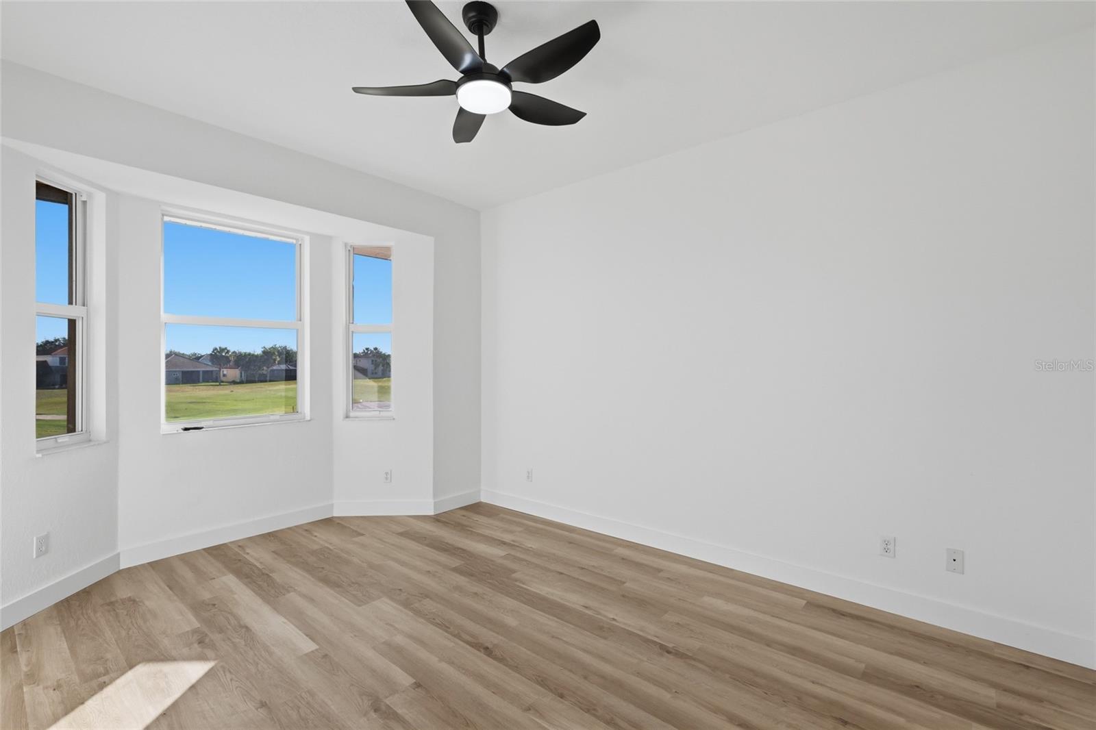 803 FAIRWAYCOVE LN #205