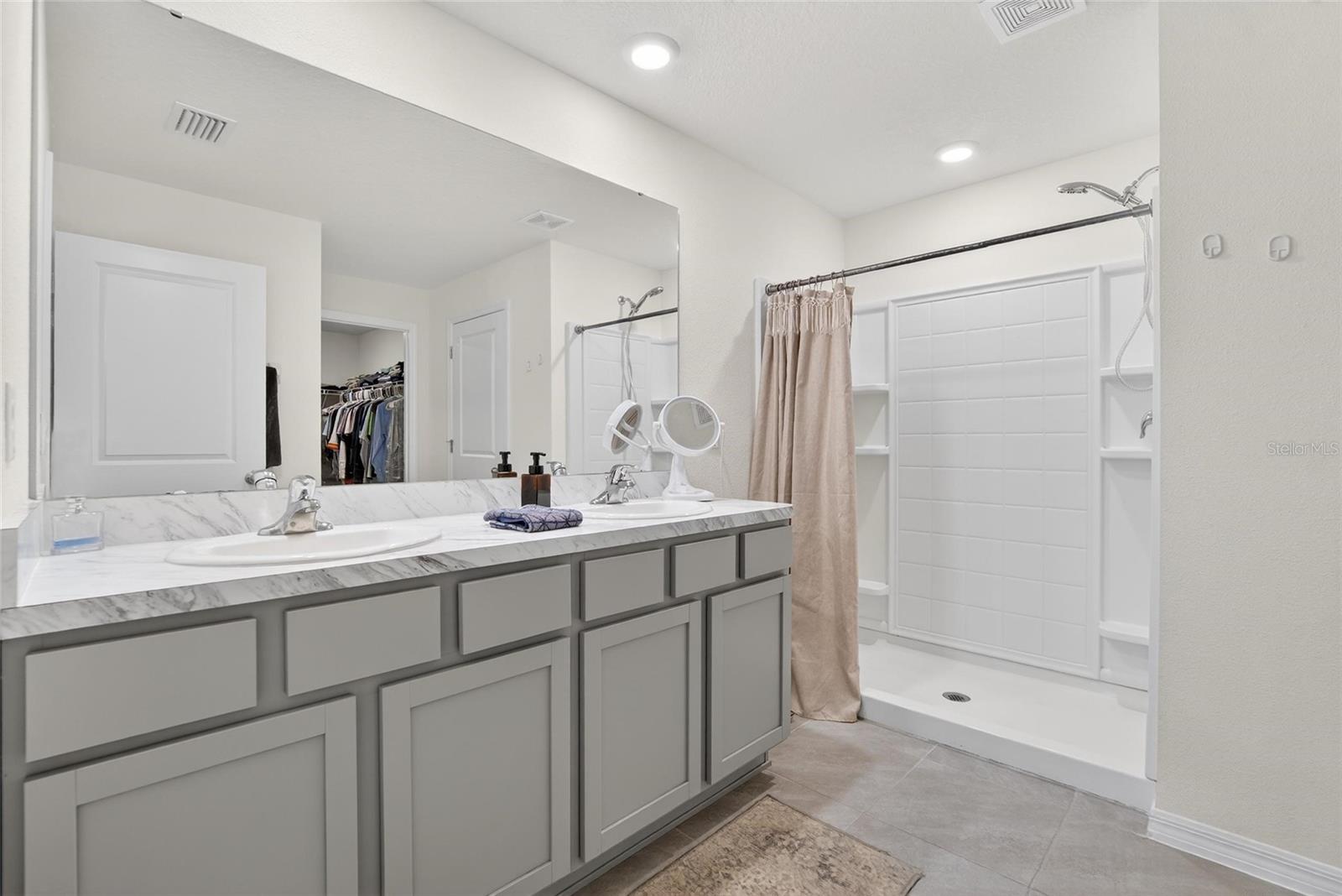 7511 ROSEWOOD GARDEN LOOP