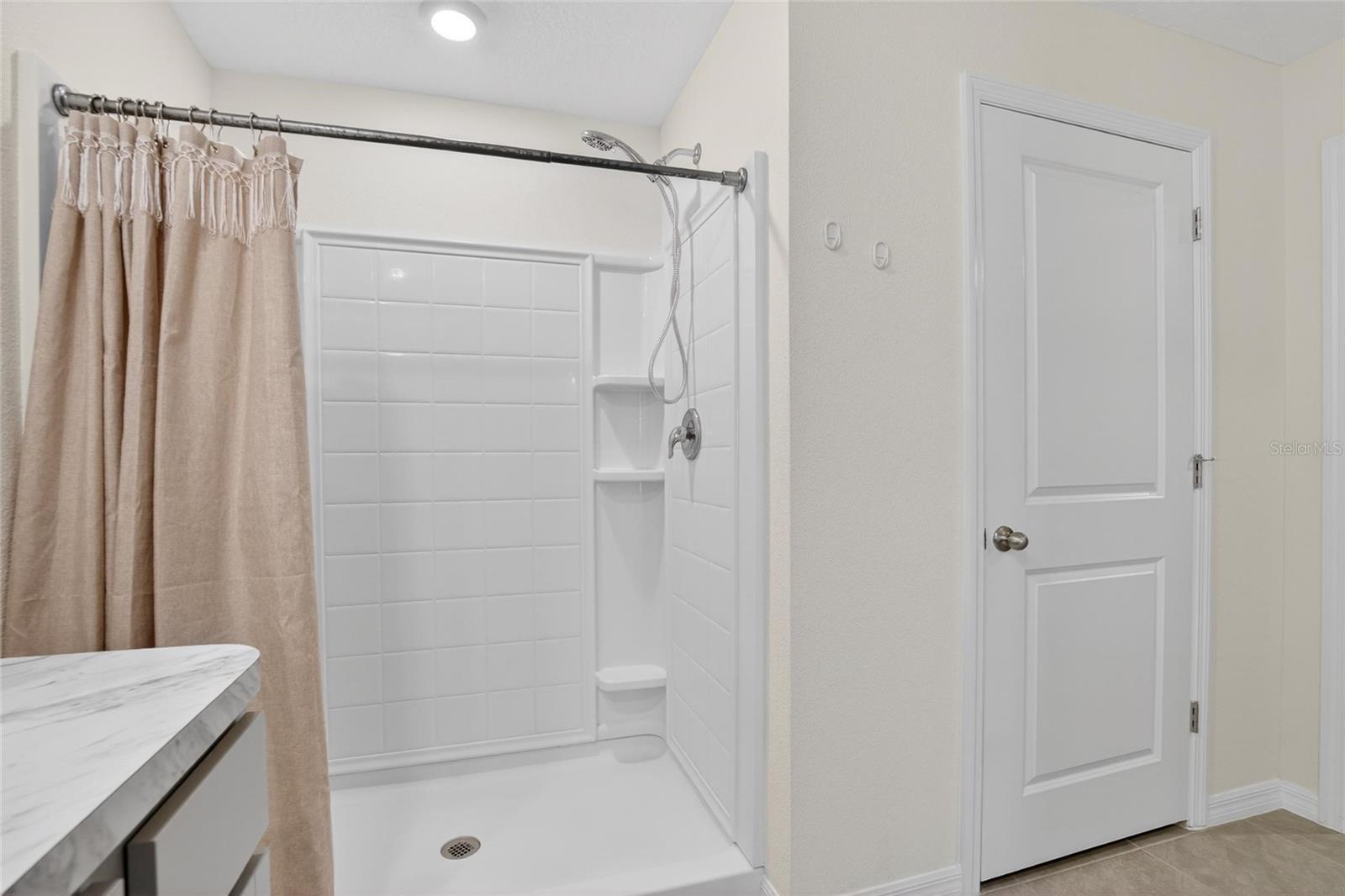 7511 ROSEWOOD GARDEN LOOP