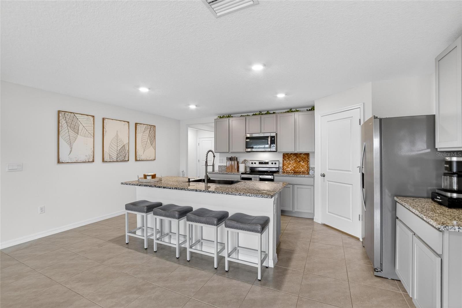 7511 ROSEWOOD GARDEN LOOP