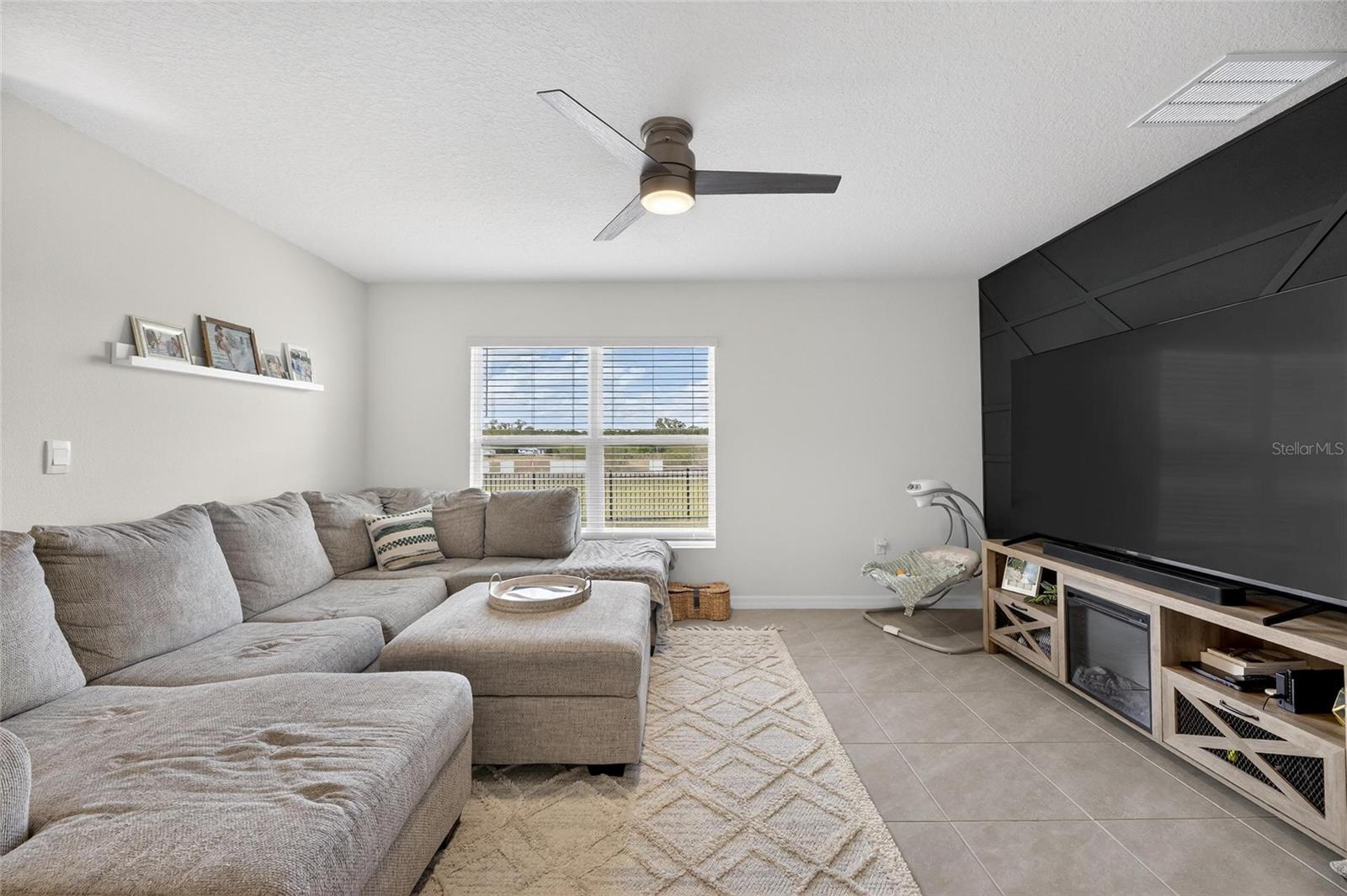 7511 ROSEWOOD GARDEN LOOP