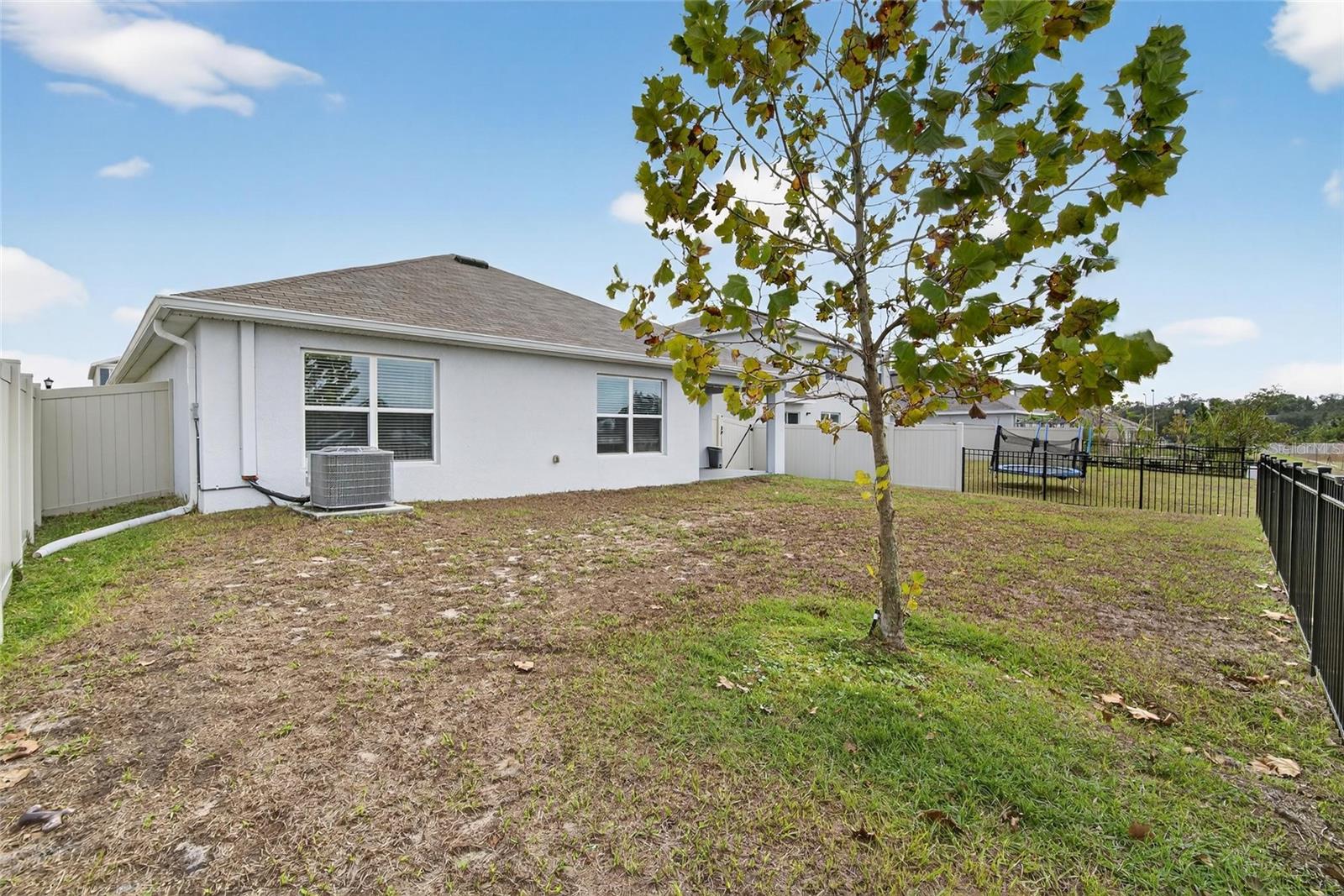 7511 ROSEWOOD GARDEN LOOP