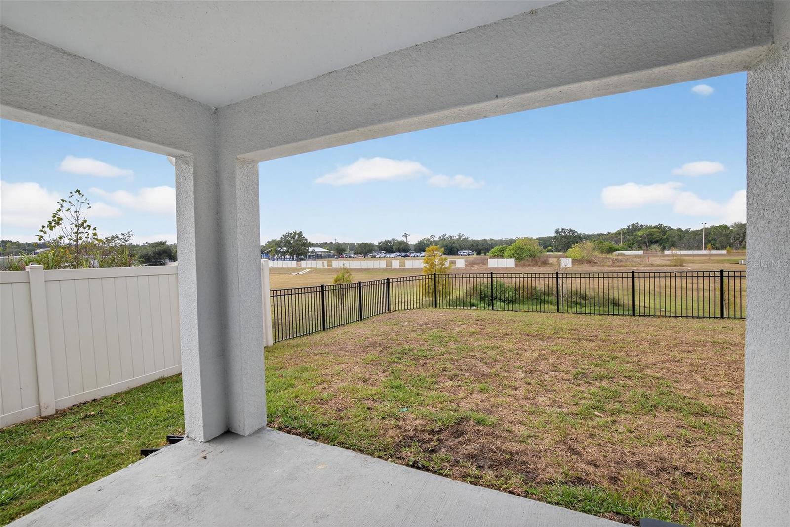 7511 ROSEWOOD GARDEN LOOP