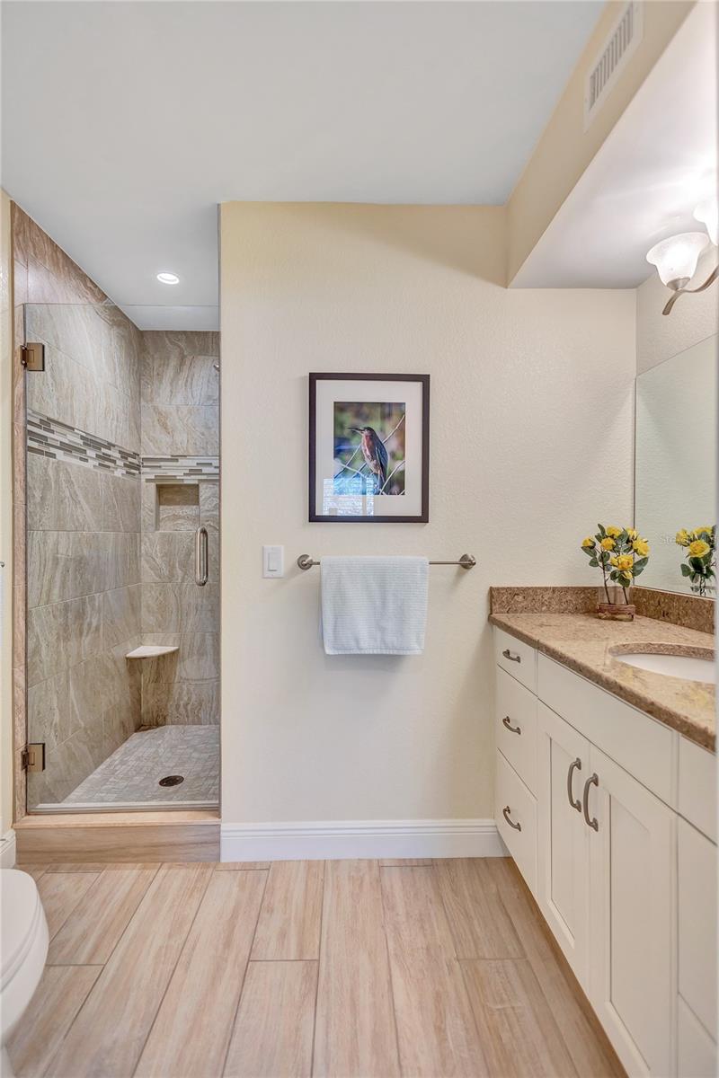 137 AVENIDA MESSINA #3