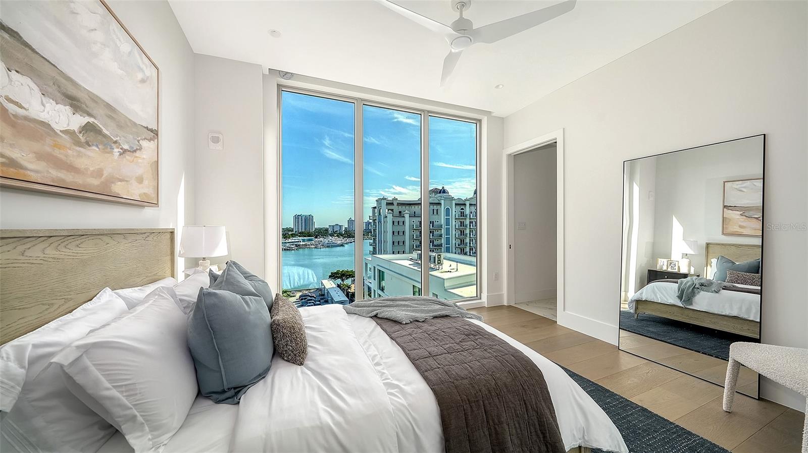 253 GOLDEN GATE POINT #703