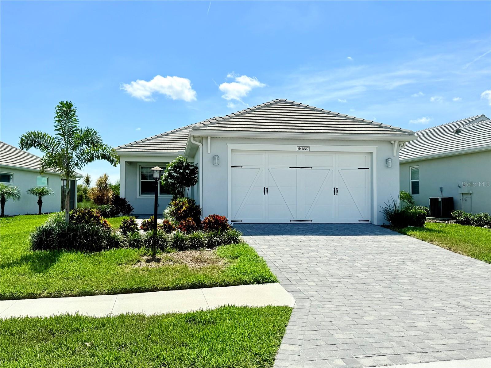 1007 WATERLINE CT