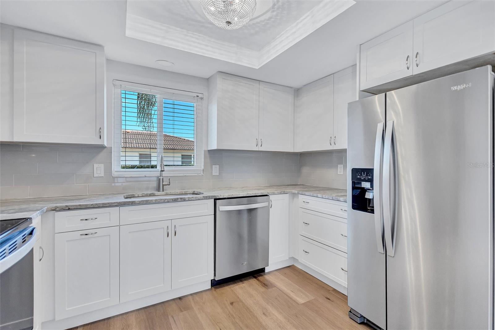 191 VISTA HERMOSA CIR