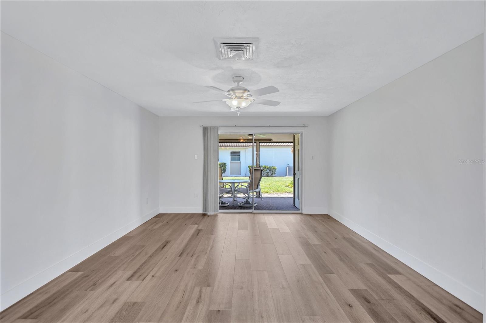 191 VISTA HERMOSA CIR