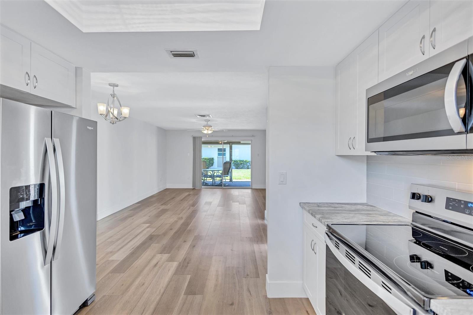 191 VISTA HERMOSA CIR