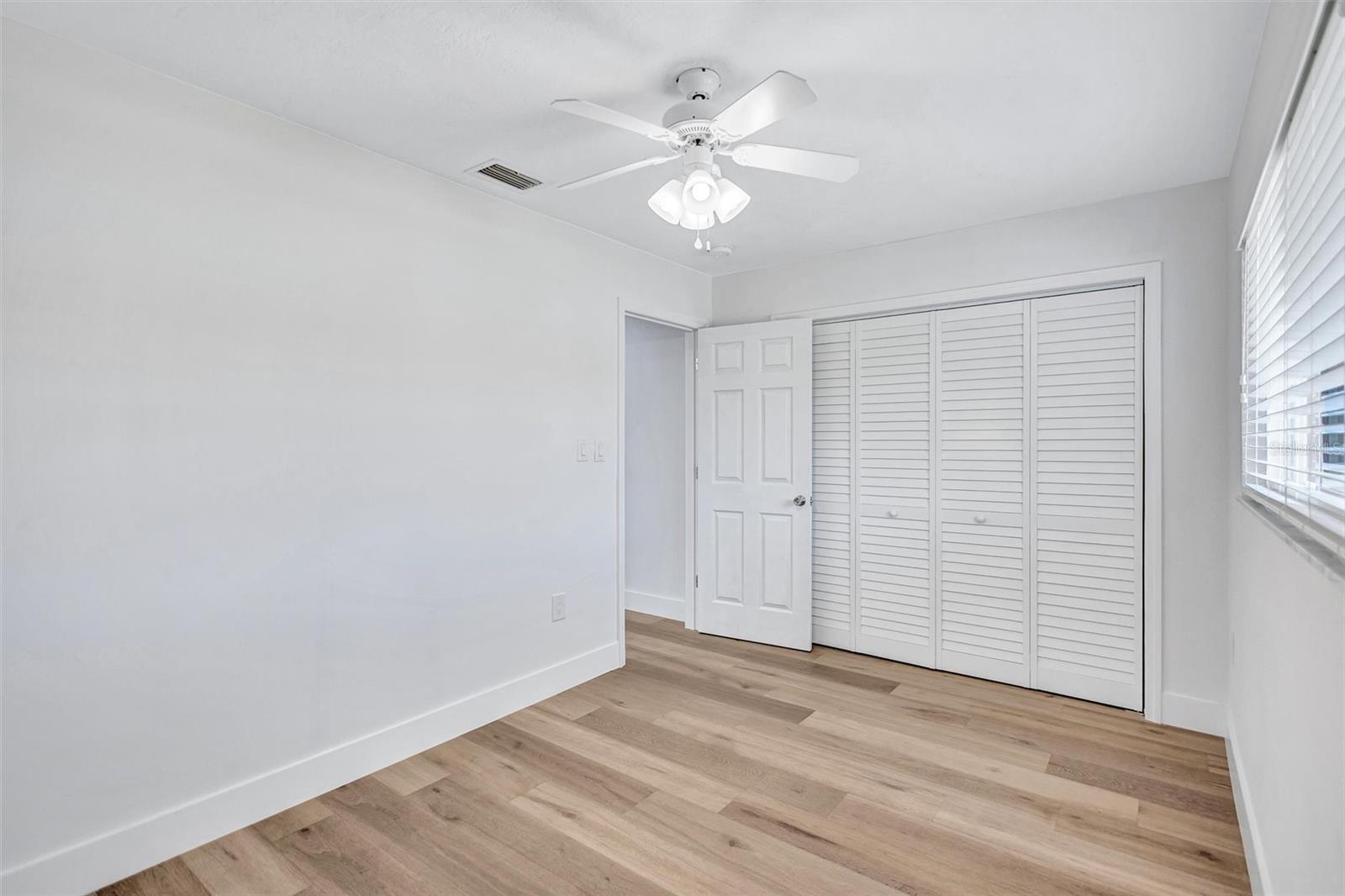 191 VISTA HERMOSA CIR