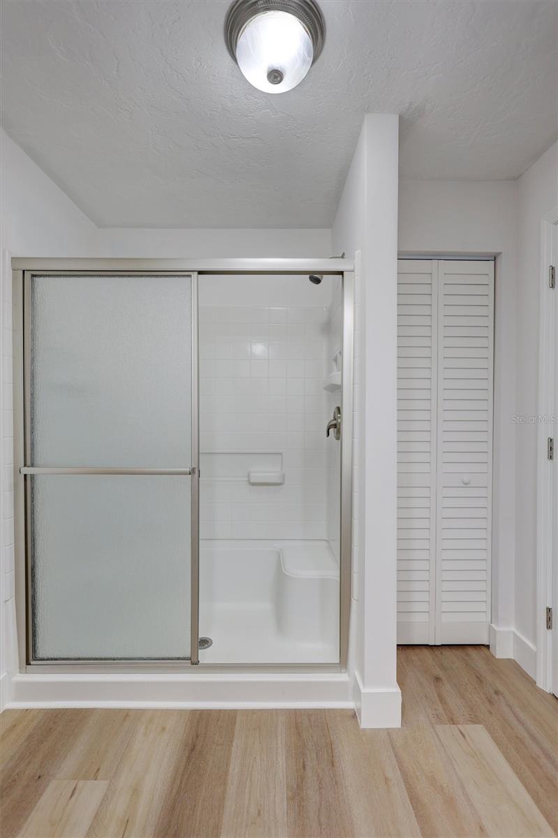 191 VISTA HERMOSA CIR