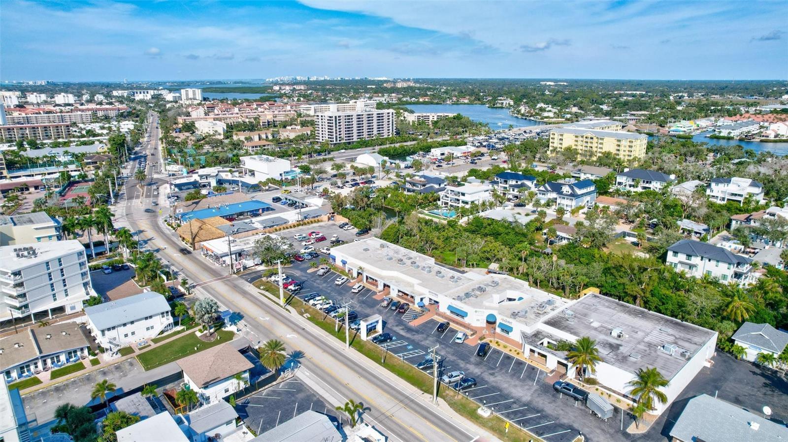 191 VISTA HERMOSA CIR