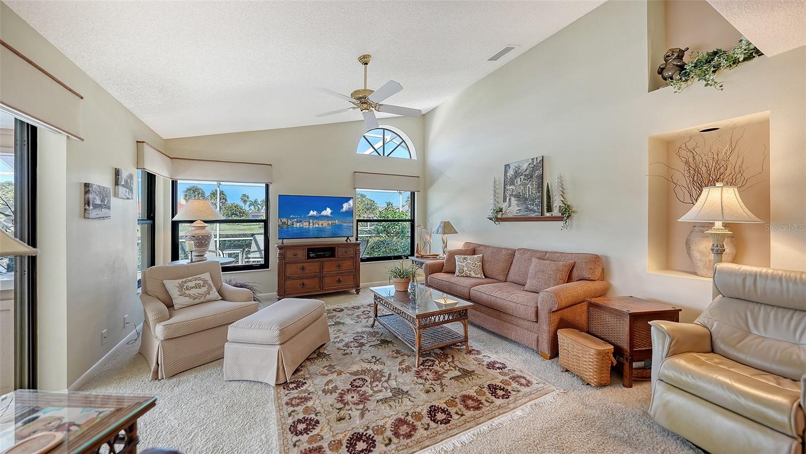 3941 PRAIRIE DUNES DR