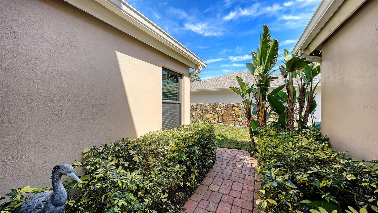 3941 PRAIRIE DUNES DR