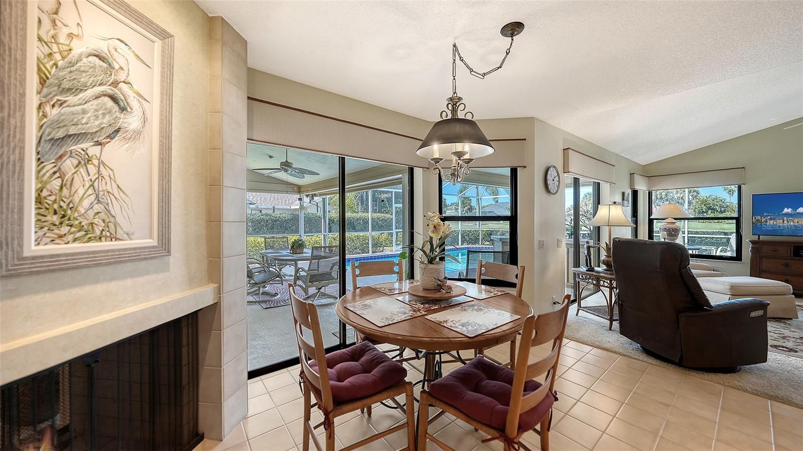 3941 PRAIRIE DUNES DR