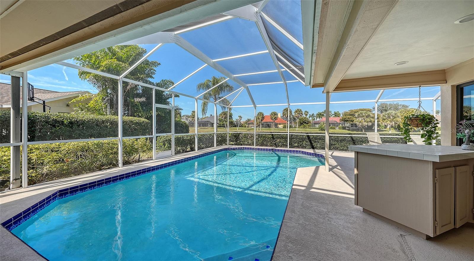 3941 PRAIRIE DUNES DR