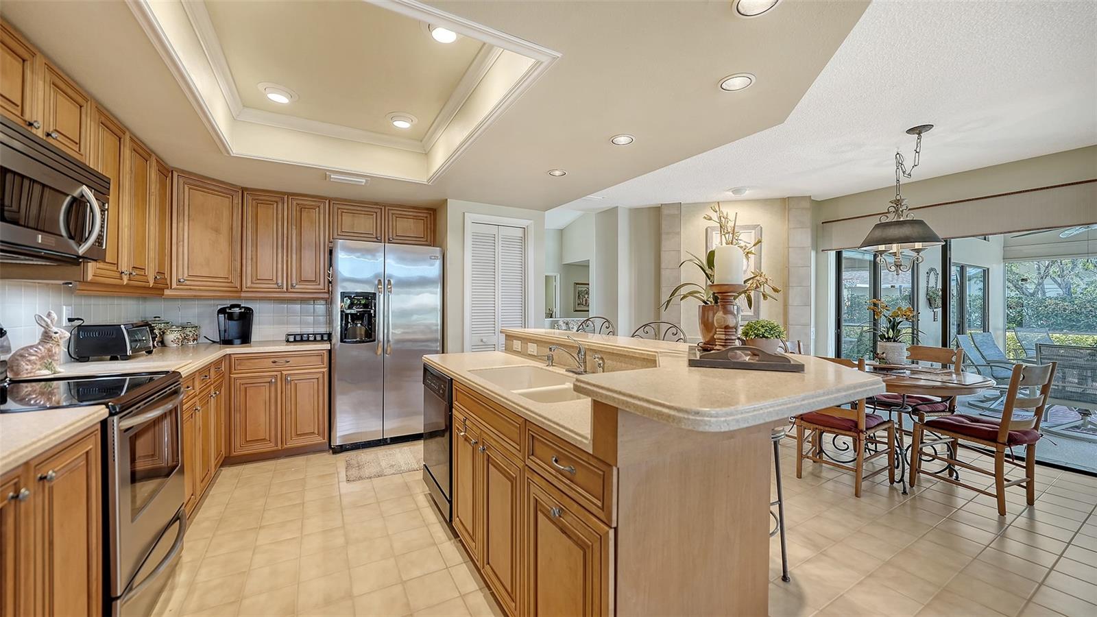 3941 PRAIRIE DUNES DR