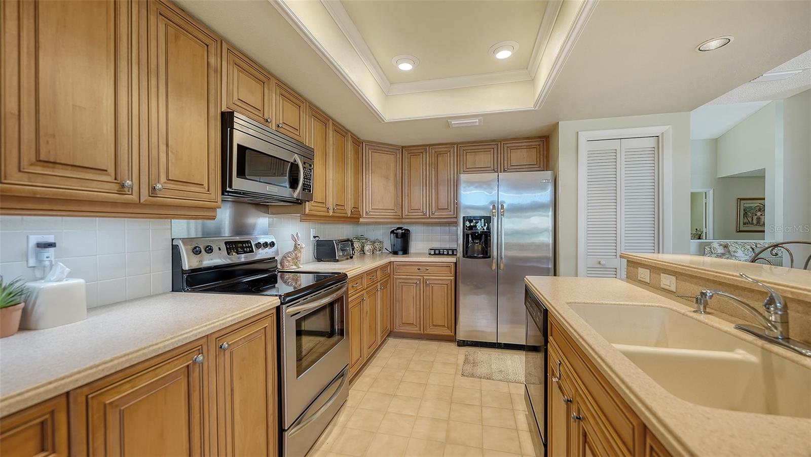 3941 PRAIRIE DUNES DR