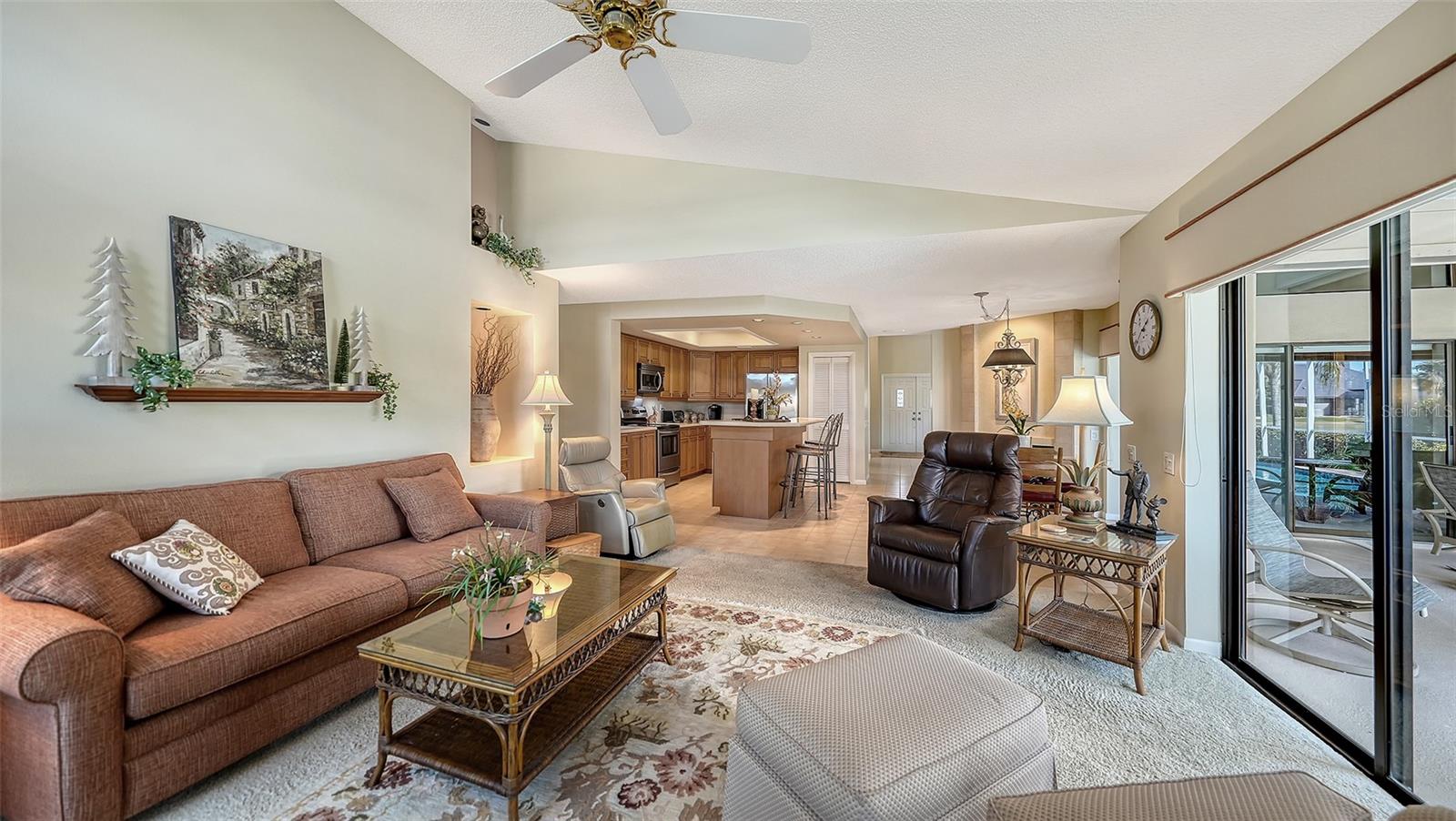 3941 PRAIRIE DUNES DR