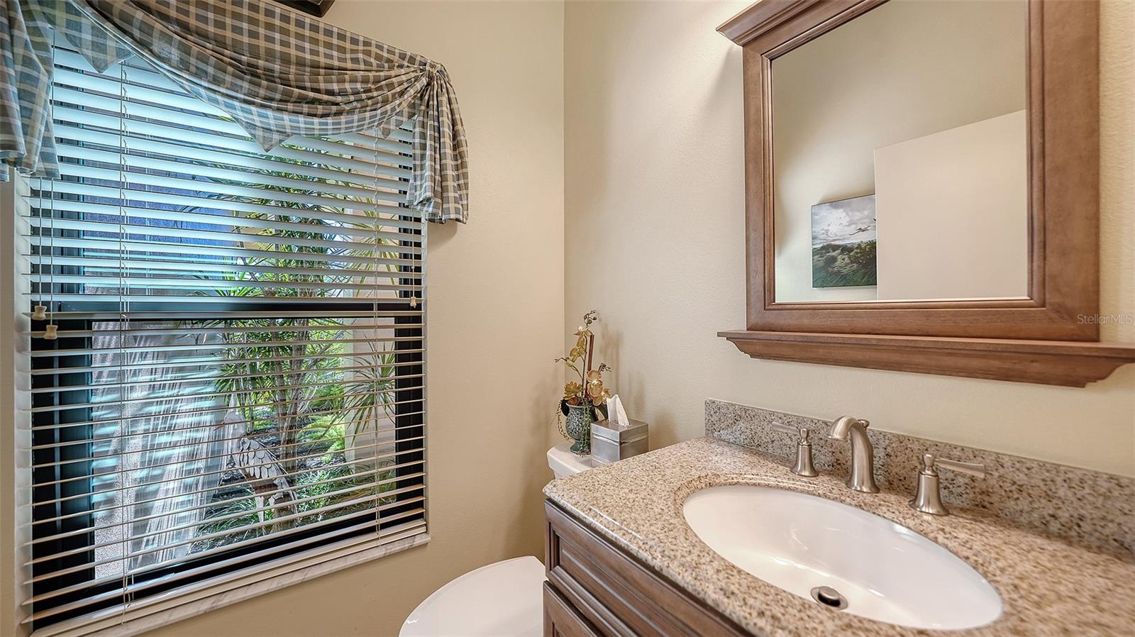 3941 PRAIRIE DUNES DR