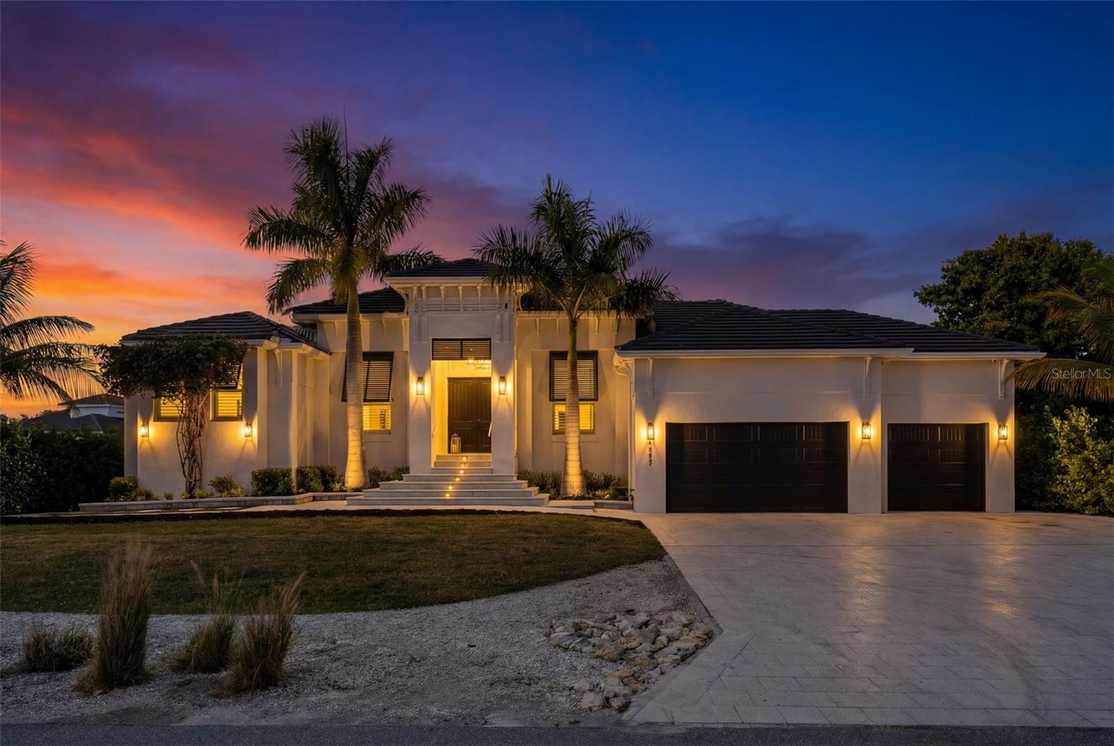 1643 STANFORD LN